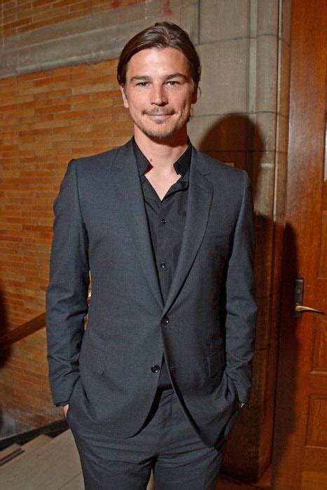 how tall is josh hartnett.